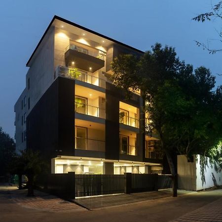 Perch Service Apartment-Mg Road Гургаон Экстерьер фото