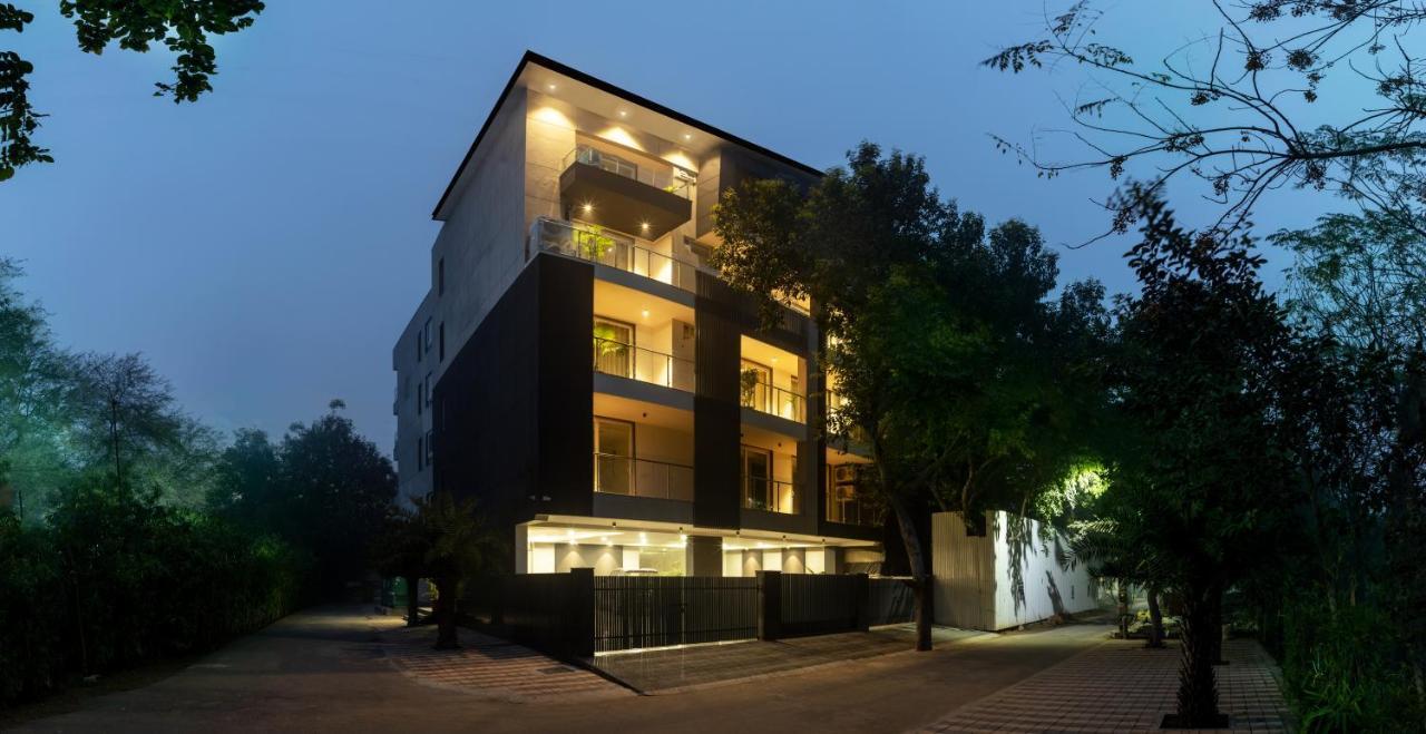 Perch Service Apartment-Mg Road Гургаон Экстерьер фото