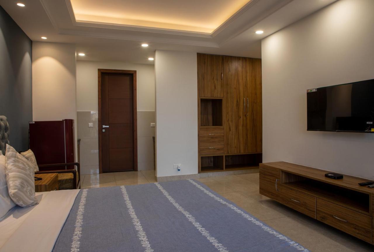 Perch Service Apartment-Mg Road Гургаон Экстерьер фото