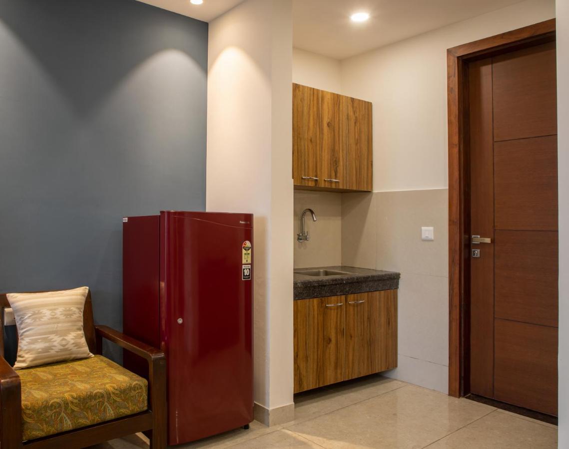 Perch Service Apartment-Mg Road Гургаон Экстерьер фото